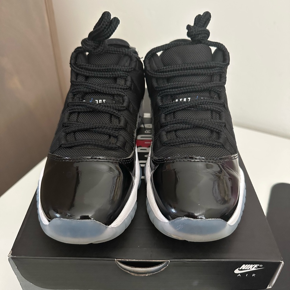Kids Jordan 11 low - Picture 2 of 6
